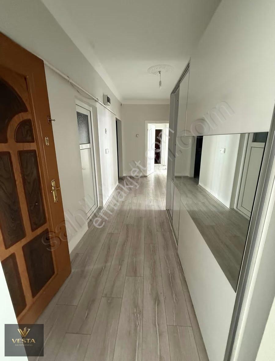 Çarşı Merkez'de Ara Kat Satılık Daire - Görsel 10
