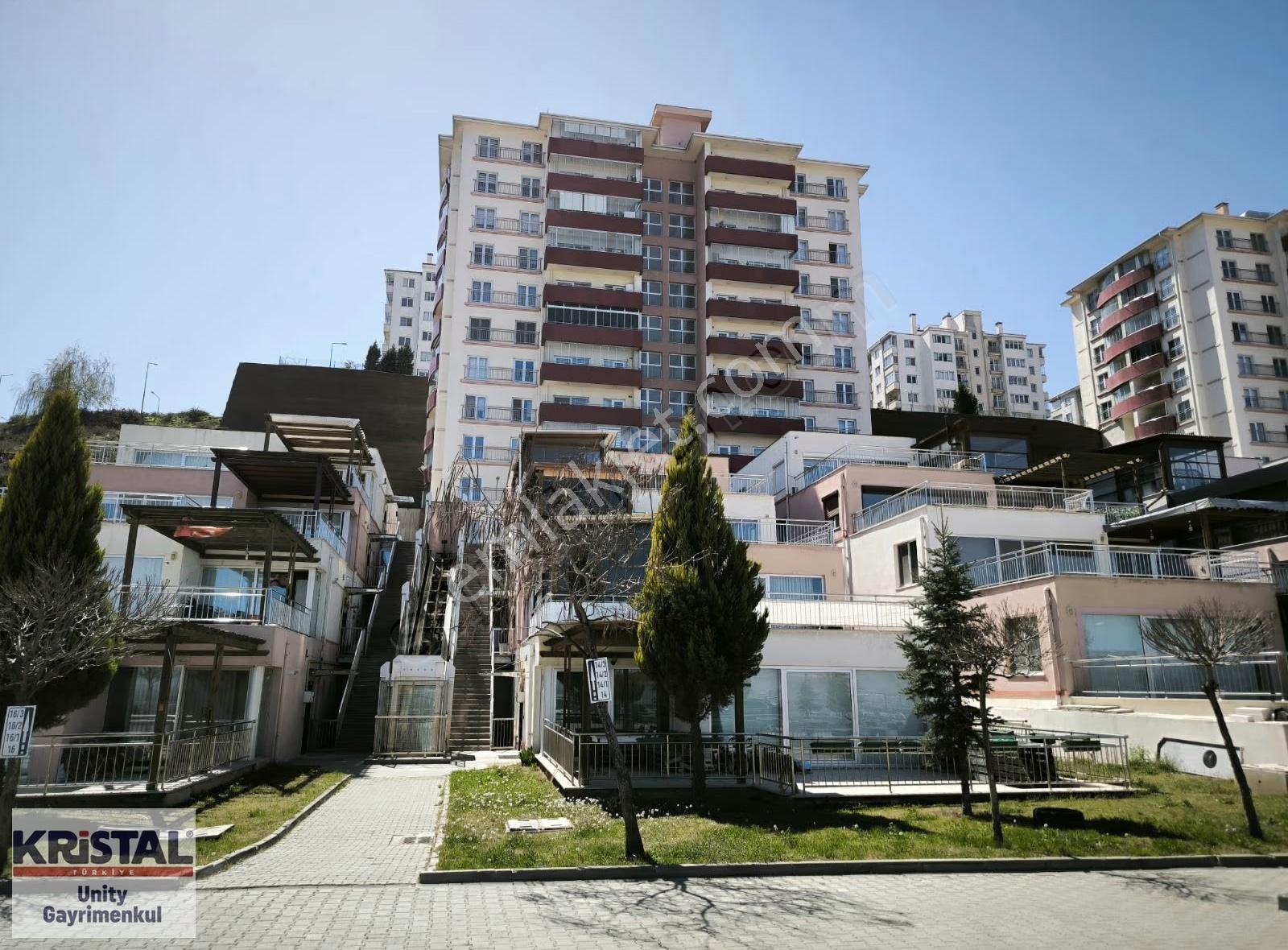 Terasevlerde Satılık Lüx 4+1 Daire