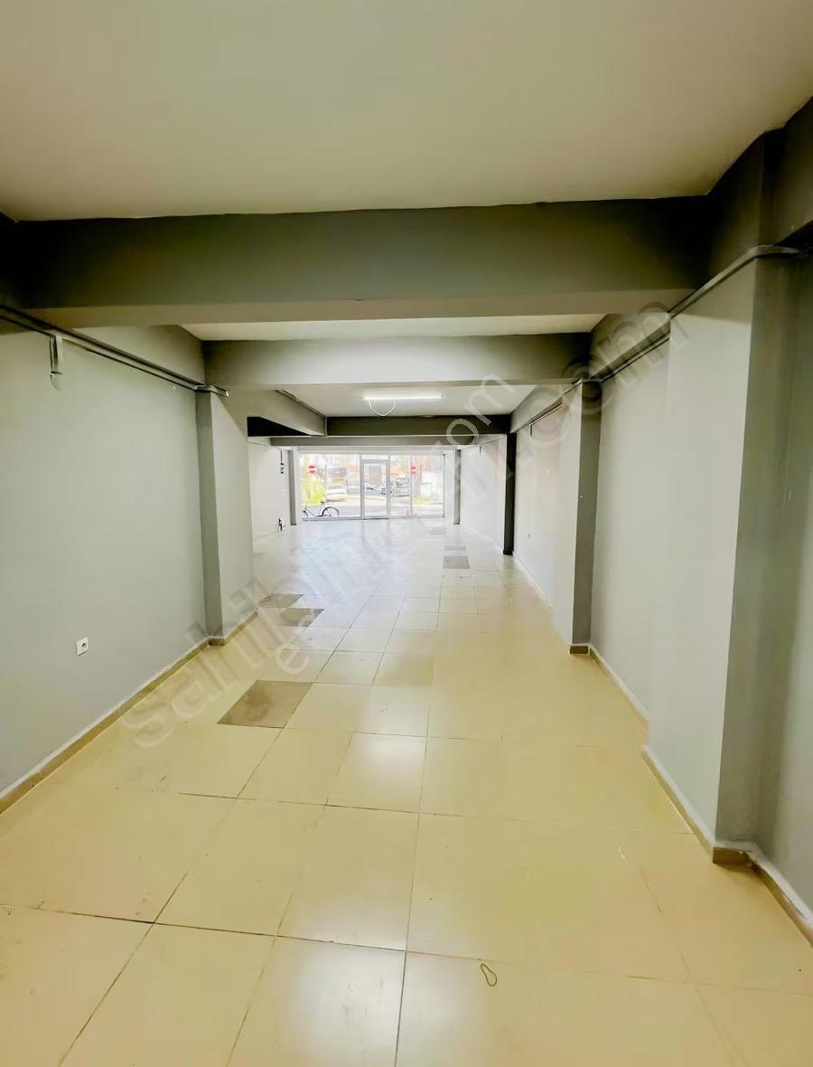 Altıkat Emlaktan Kiralık Cadde Üzerinde Mağaza - Görsel 9