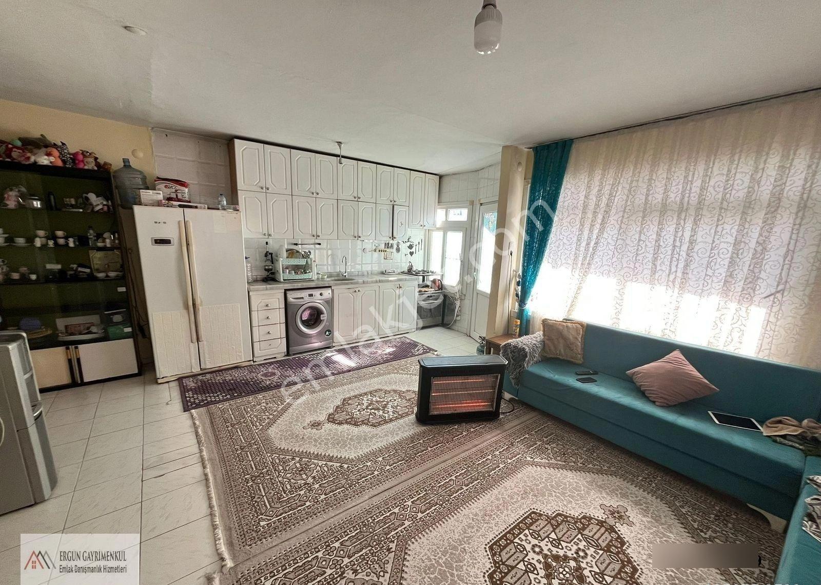 Ergünden Kültürde Silifke Cad'de Asansörlü Satılık 3+1 Daire - Görsel 5