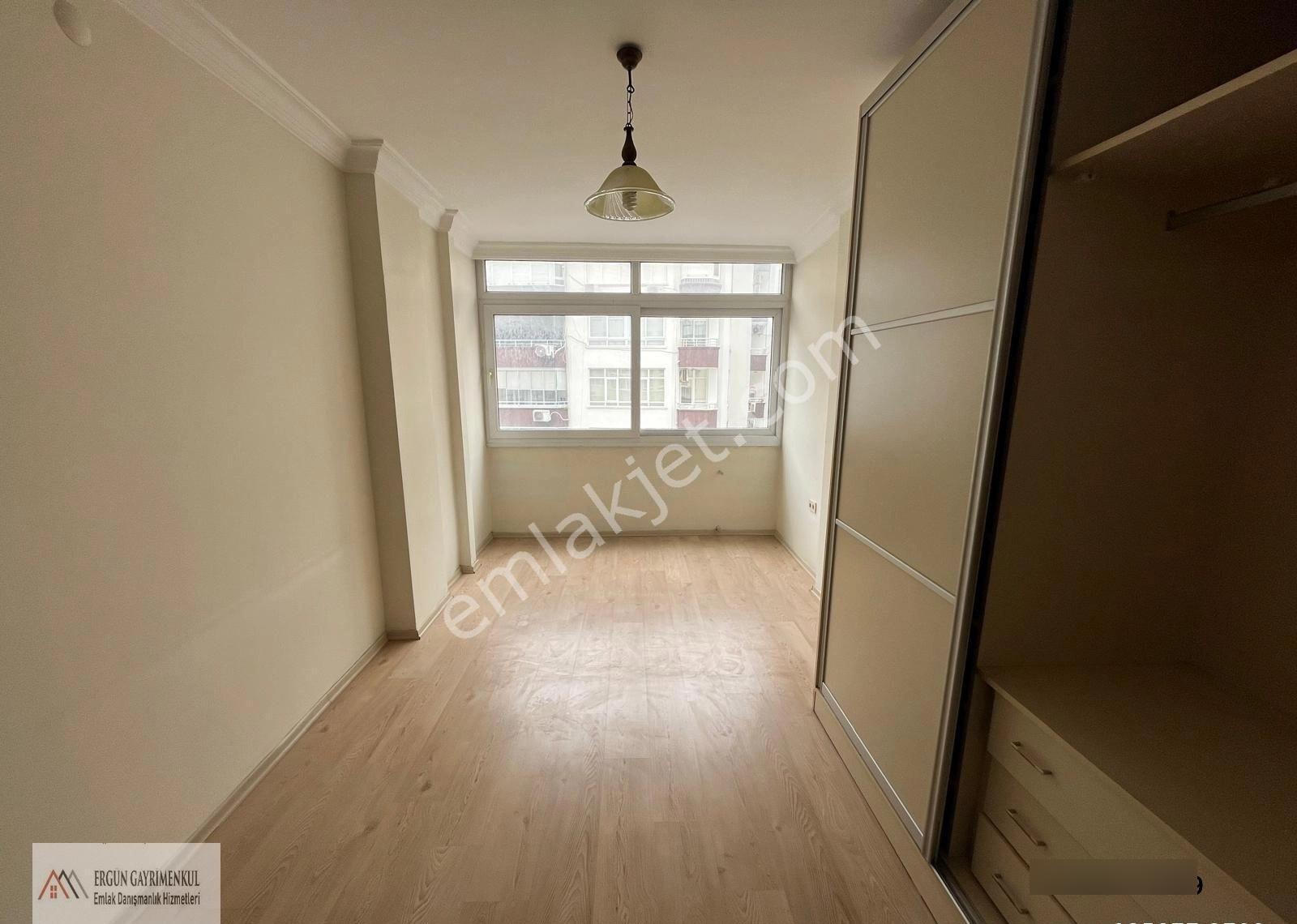 Ergünden Hamidiyede Mükemmel Manzaralı Kiralık Geniş 3+1 Daire - Görsel 21
