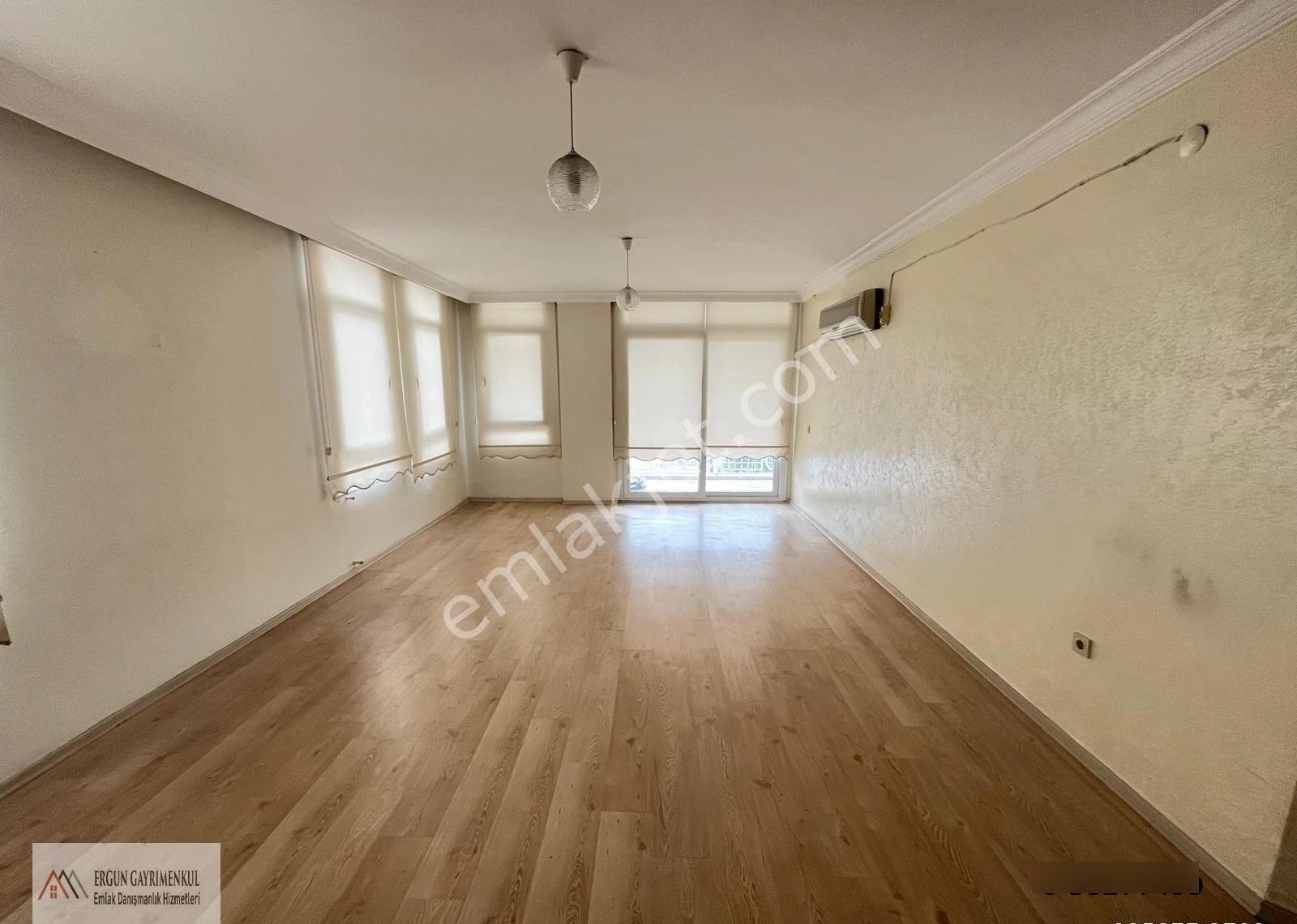 Ergünden Hamidiyede Mükemmel Manzaralı Kiralık Geniş 3+1 Daire - Görsel 2