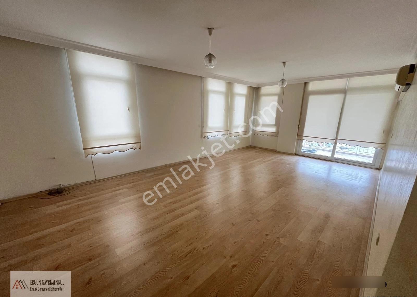 Ergünden Hamidiyede Mükemmel Manzaralı Kiralık Geniş 3+1 Daire