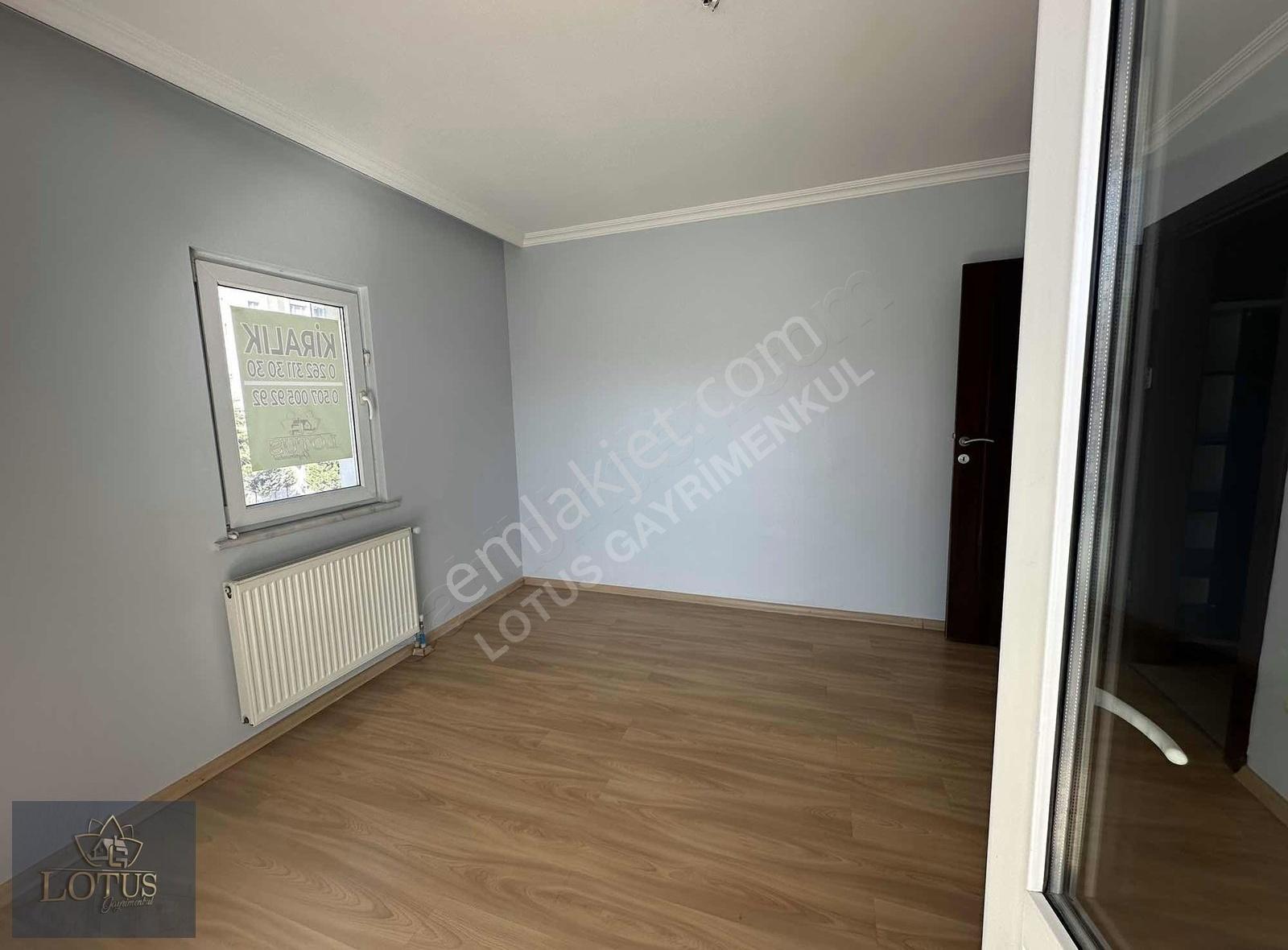 İzmit Üniversite Yolu Umutkent Sitesi 3+1 Arakat Ebeveyn Banyolu - Görsel 6