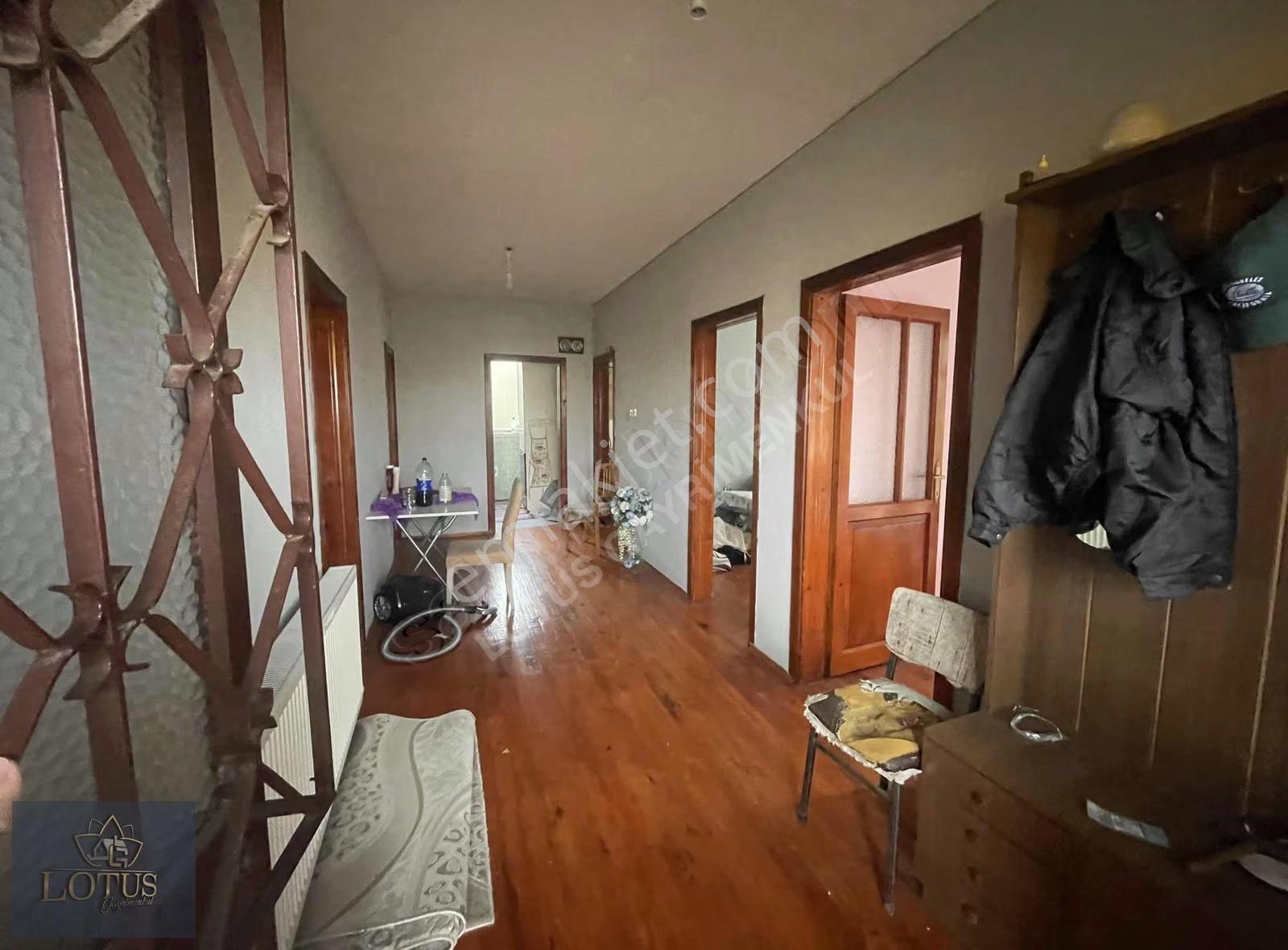 Derbent Merkezde 480 M2 Arsa İçinde 2 Katlı Müstakil Satılık Ev - Görsel 11