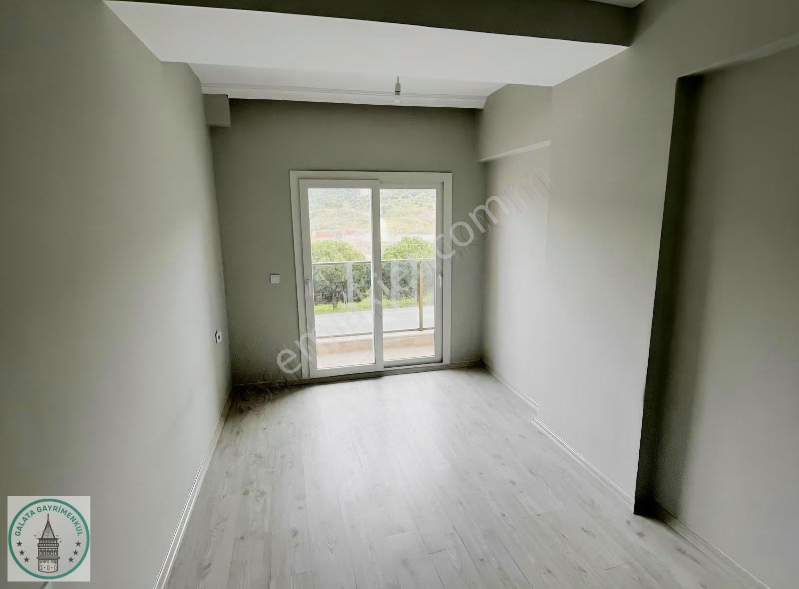 Galata'dan Site İçinde Ağaçlı Yolu Üzerinde . 2+1 Kiralık Daire - Görsel 30