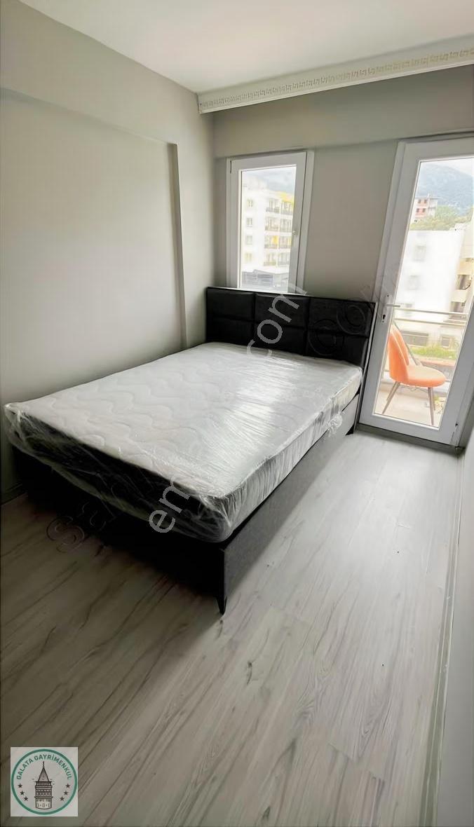 Galata'dan Yenikent Mah. Site İçinde 1+1 Eşyalı Satılık Daire - Görsel 3