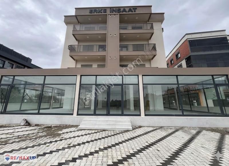 Çanakkale Yolu Üzerinde İki Katlı Geniş Dükkan