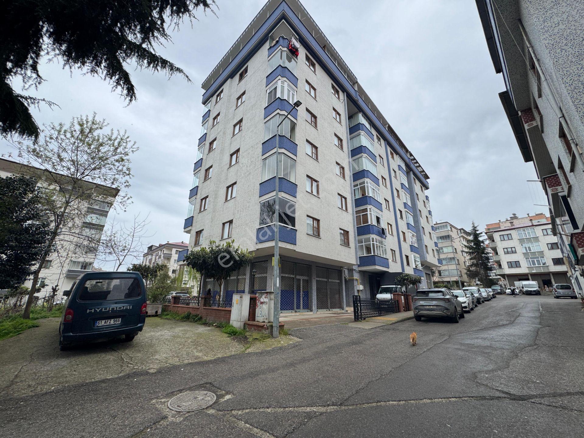 Trabzon Toklu'da 285m2 Satılık Dükkan - Görsel 2