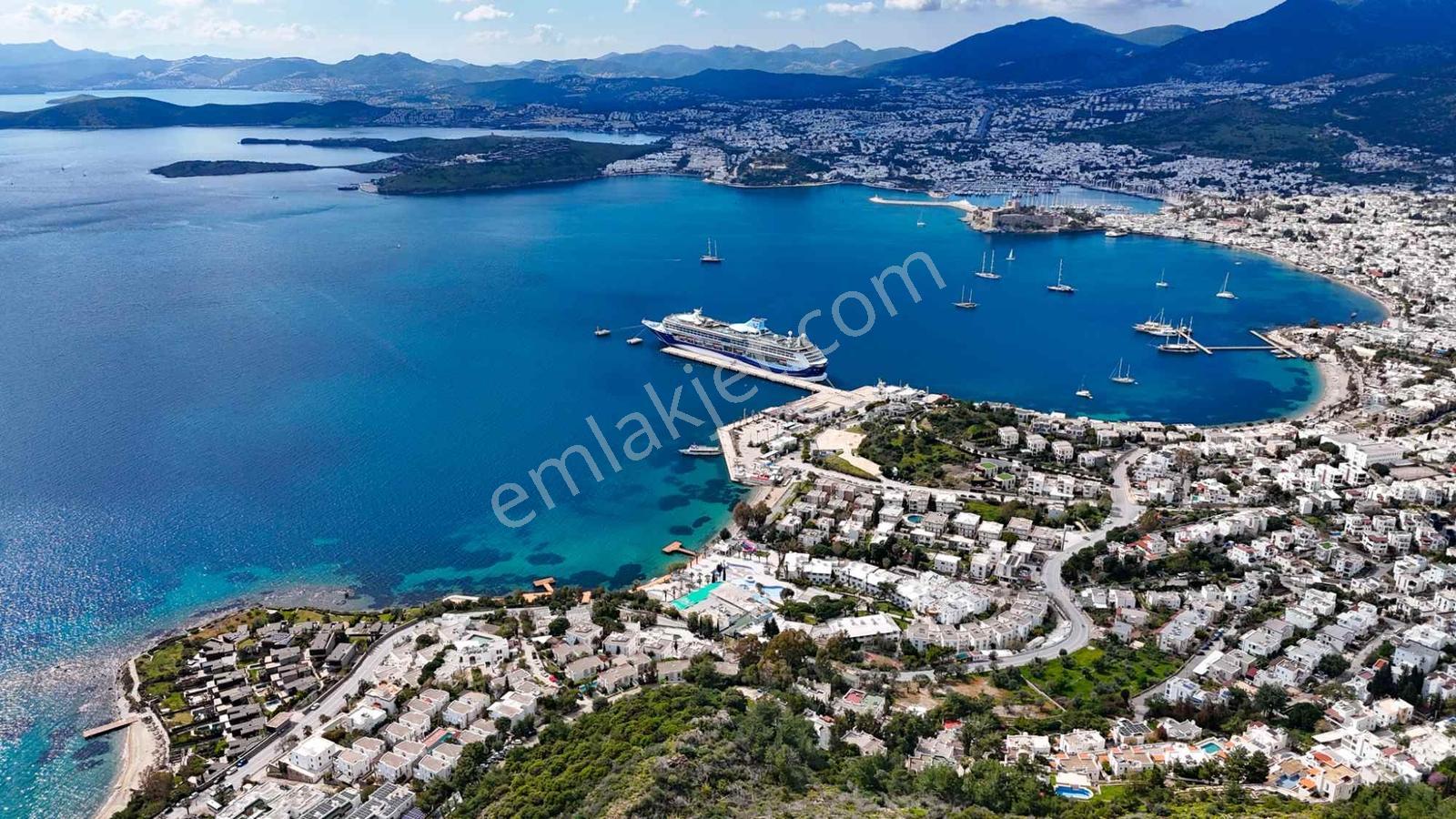 Bodrum Kumbahçede Denize 100 Metre Panoramik Manzaralı Daire - Görsel 35