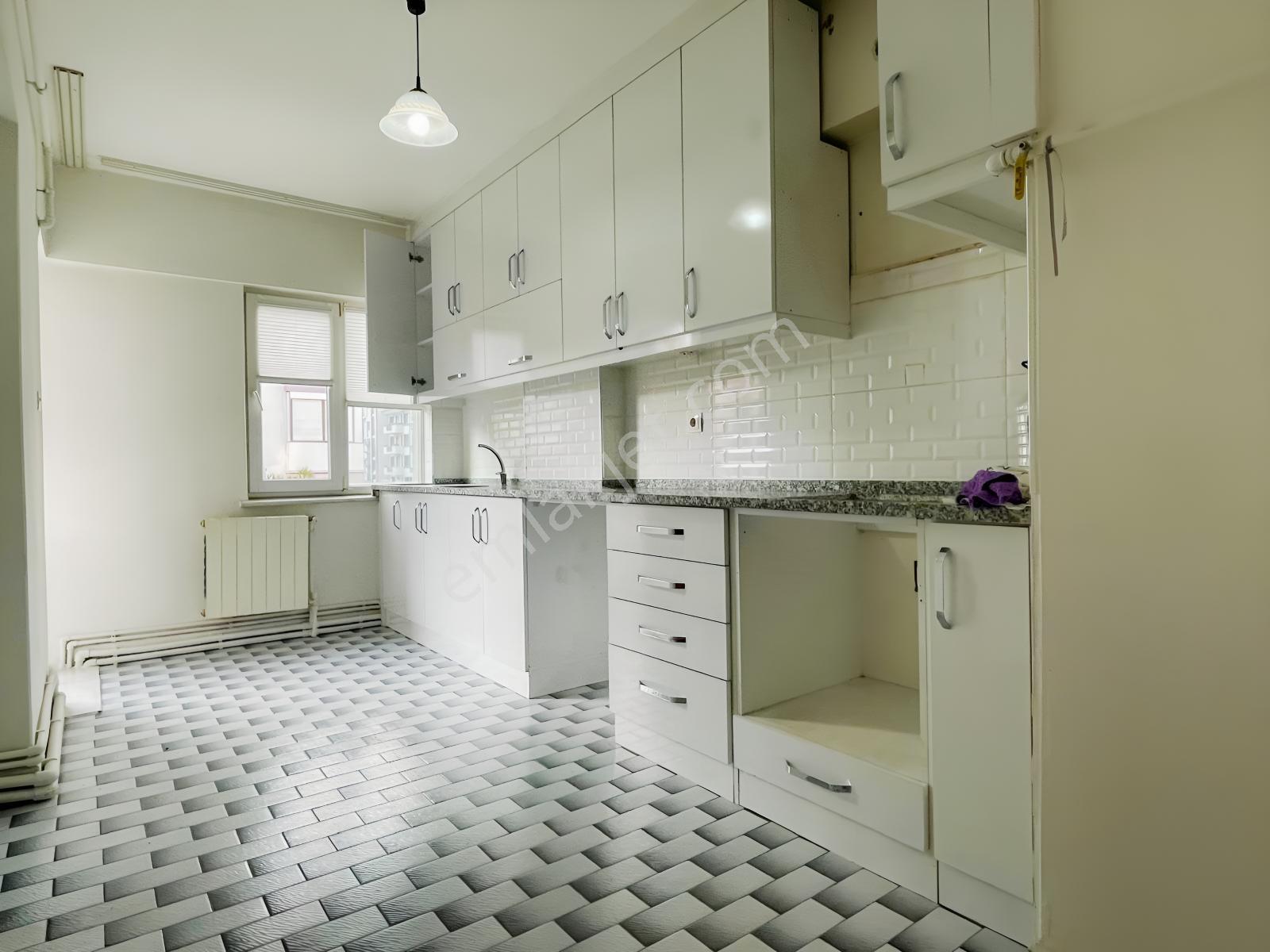 Binyapı'dan Kıbrıs Şehitlerde 3+1 Arakat Kiralık Daire