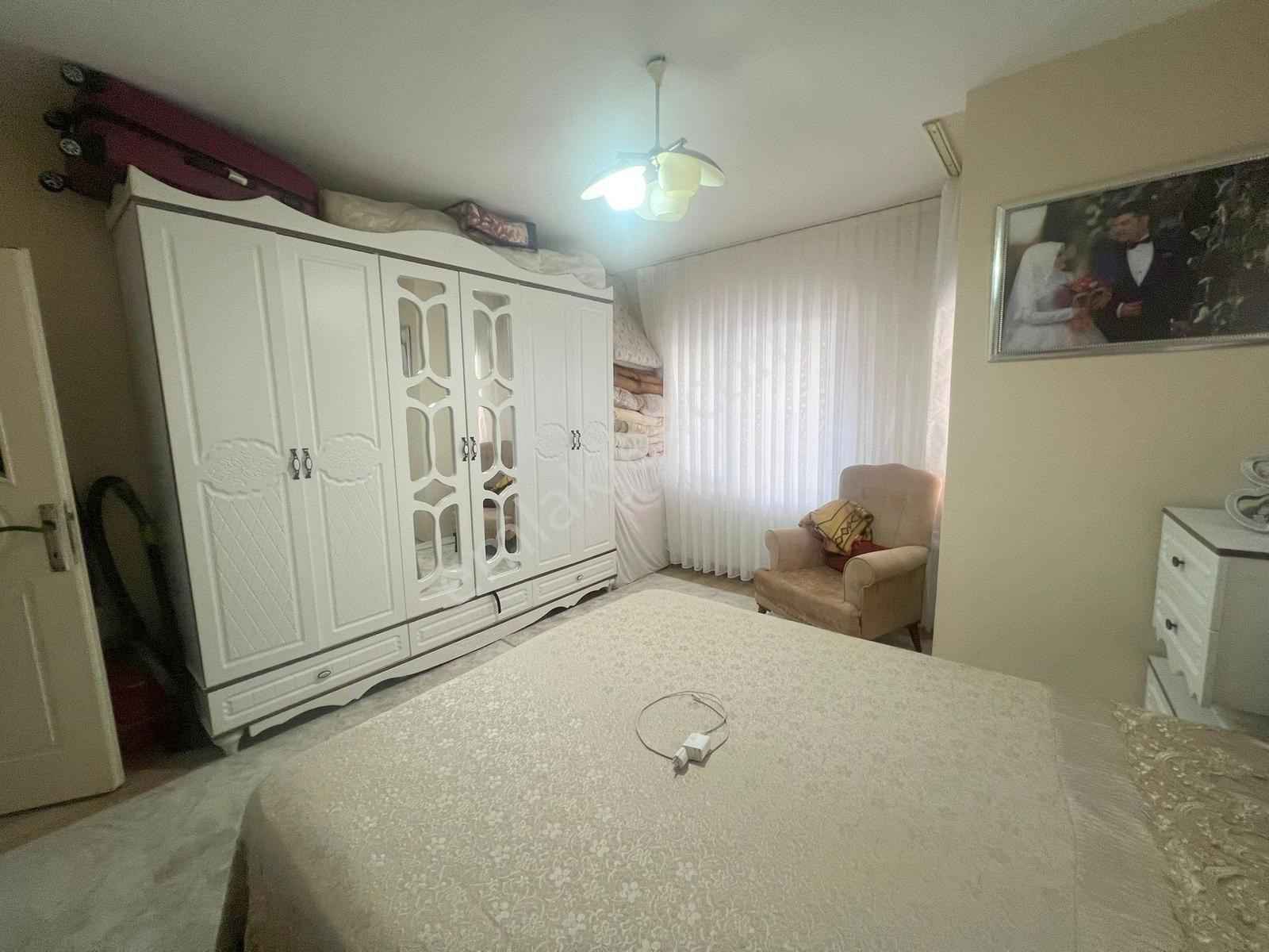 İsa Gayrimenkulden Mevlana Cami Yakını 80 M2 Hisseli 2.kat Daire - Görsel 13