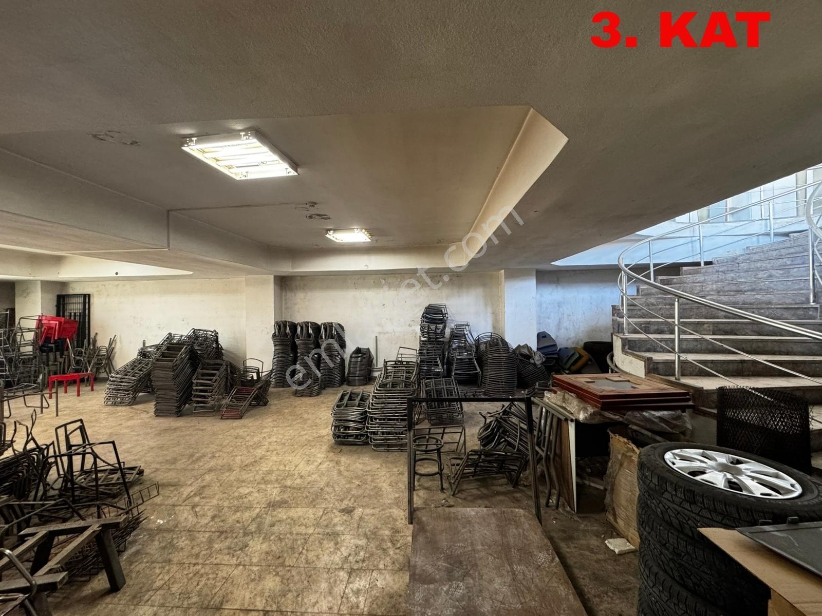 Piazza Avm Arkası Komple Satılık 5 Katlı 3000m2! / Remax Gökhan - Görsel 4