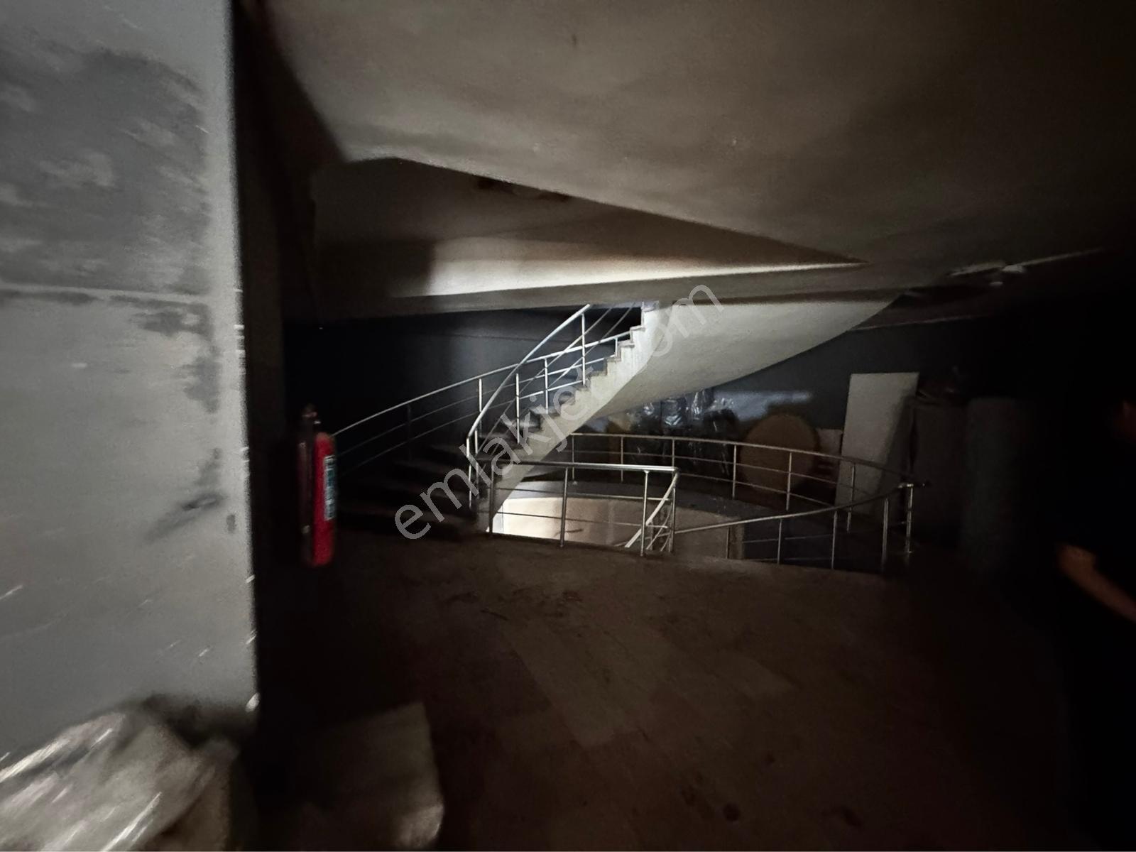 Piazza Avm Arkası Komple Satılık 5 Katlı 3000m2! / Remax Gökhan - Görsel 17