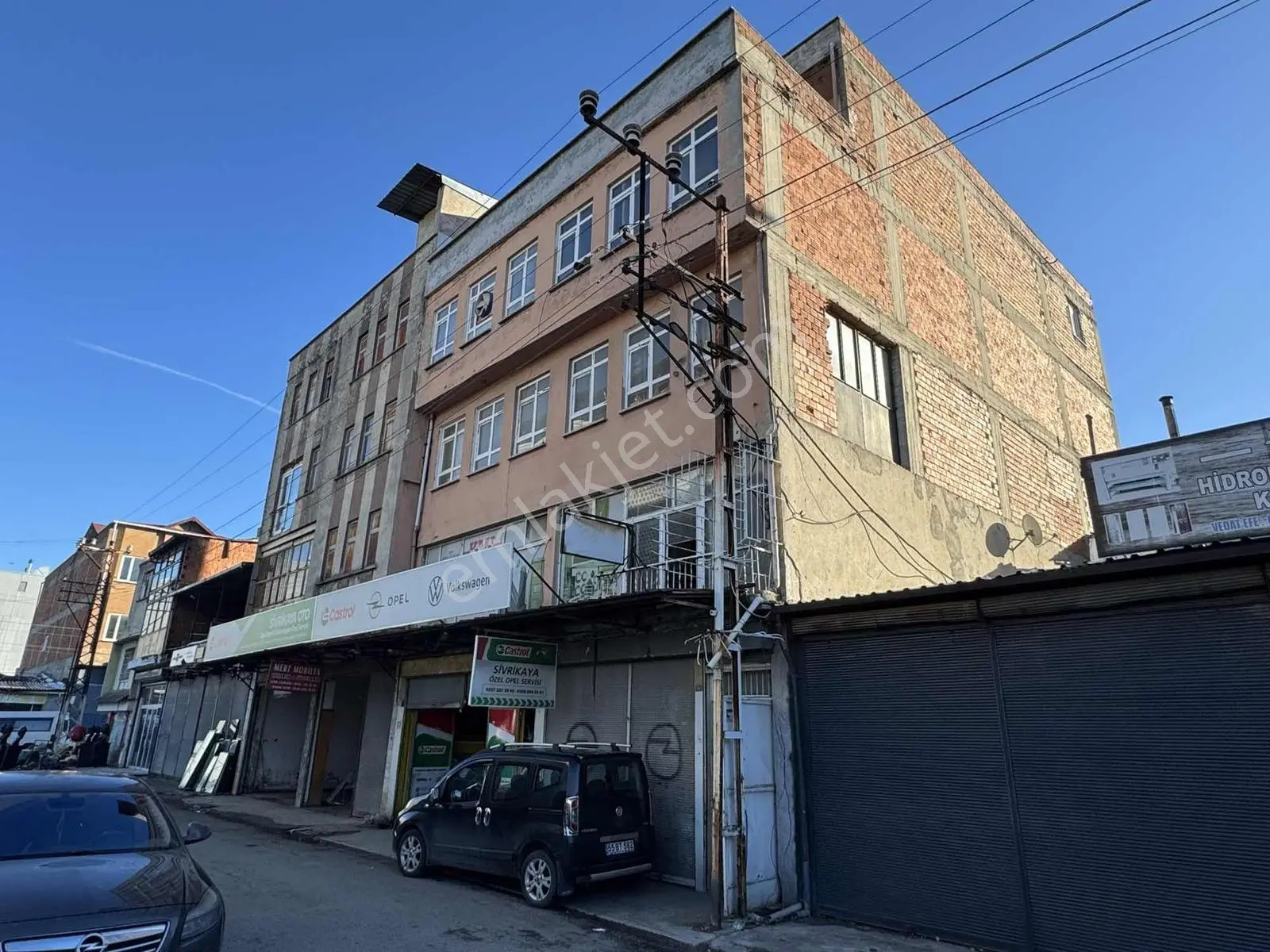 Eski Sanayi Sitesinde 5 Katlı Komple Satılık Bina / Remax Gökhan