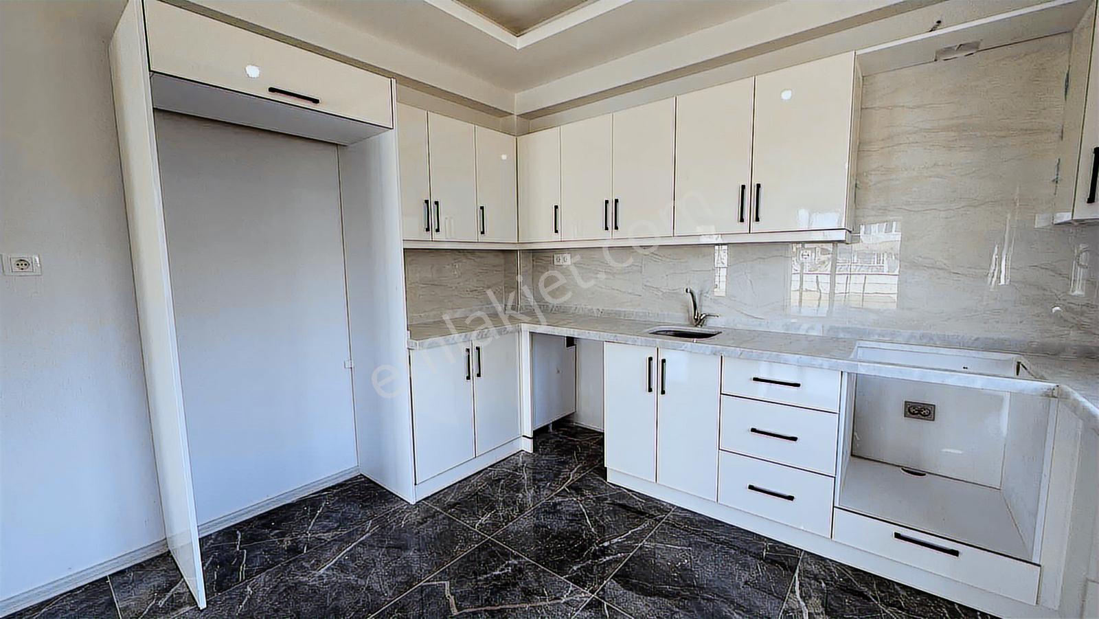 Engizde 620m2 Üzerine Kurulu Satılık Villa/remax Saraç 'dan - Görsel 6
