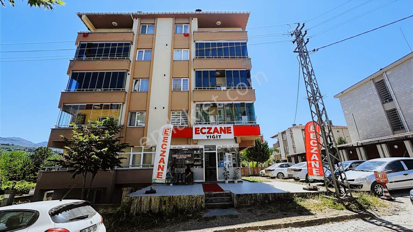 Satılık Aile Sağlıklı Merkezi Karşısında Yüksek Kira Getirili