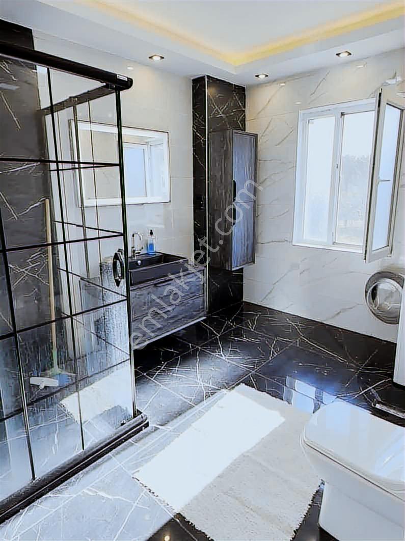 Remax Saraç'tan Engiz Sahile Yürüme Mesafeli Müstakil Villa ! - Görsel 11