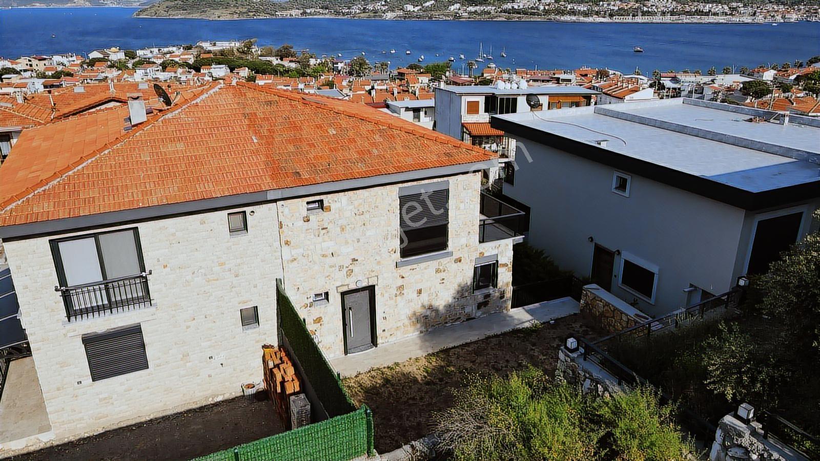 Yeni Foça Burnucunda Deniz Manzaralı, Tripleks Villa! - Görsel 35