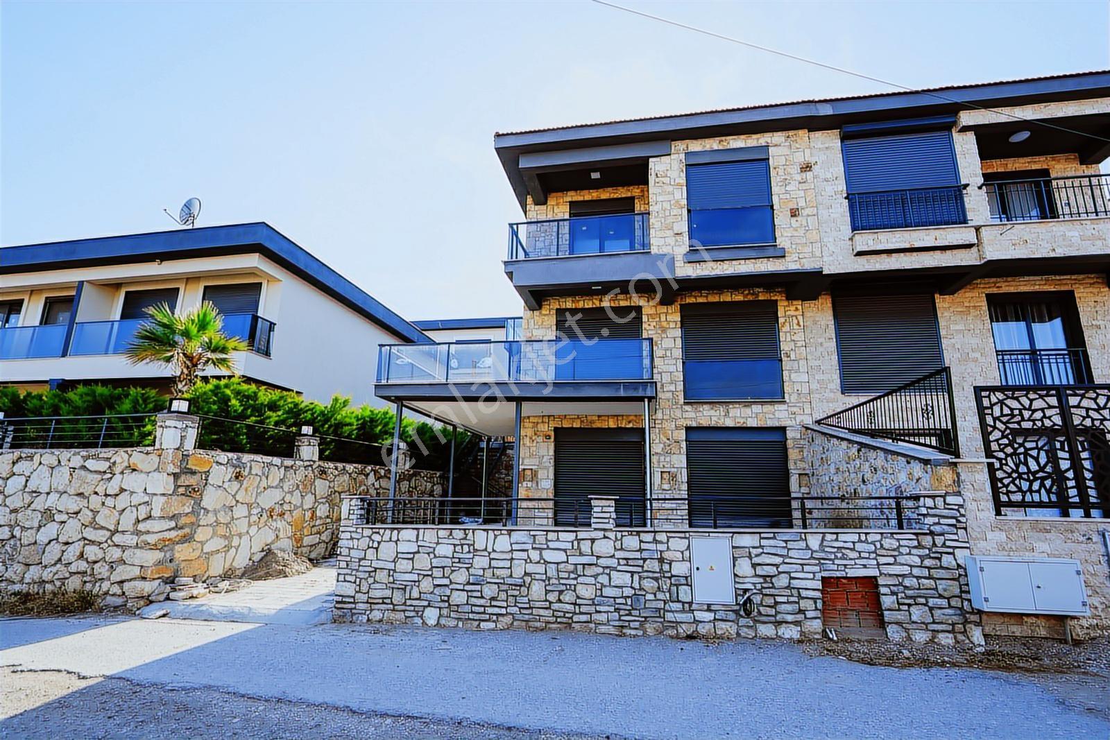 Yeni Foça Burnucunda Deniz Manzaralı, Tripleks Villa! - Görsel 30