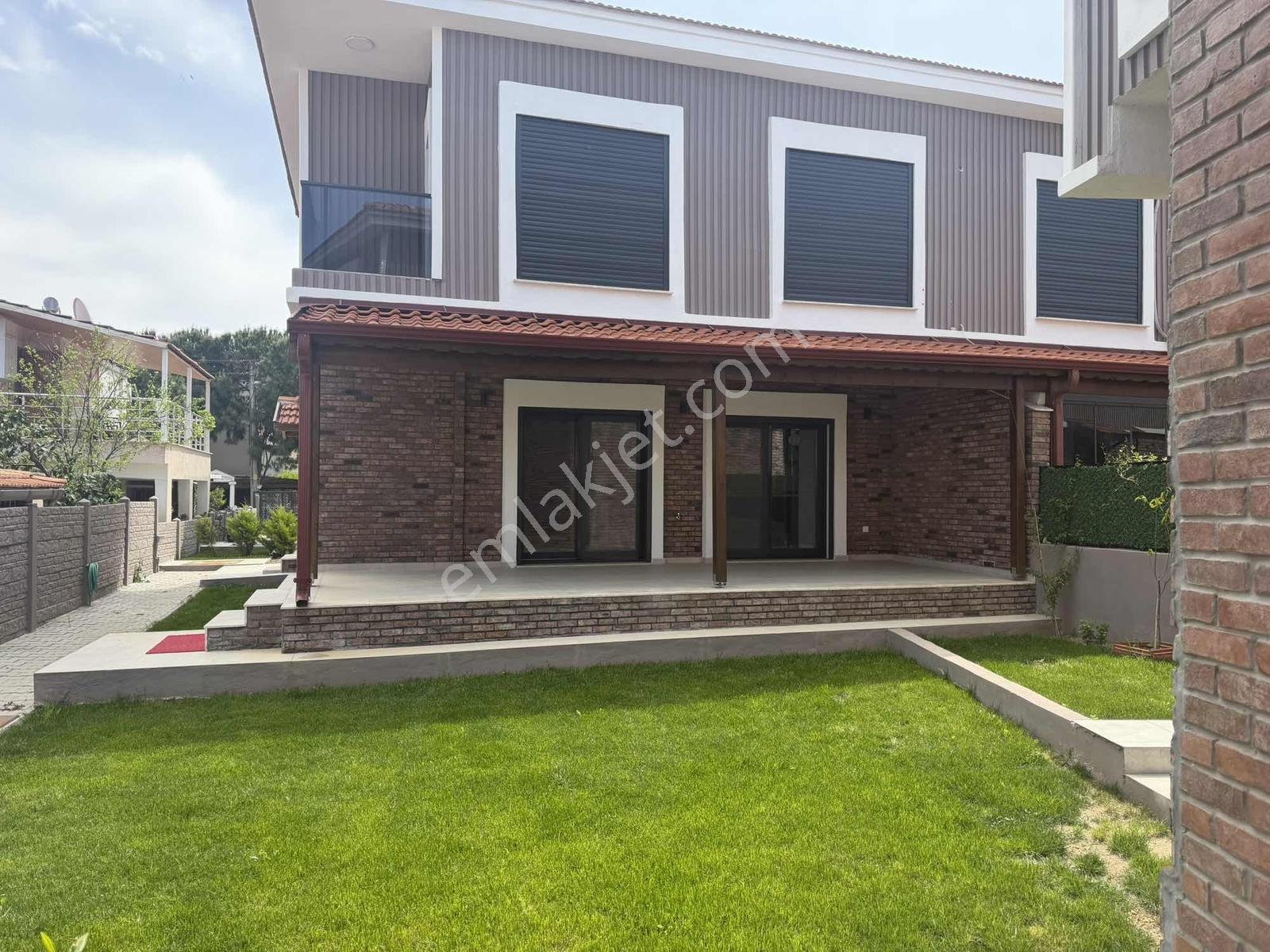 Yeni Foçanın Kalbinde | Sıfır | Müstakil | 3+1 Dubleks Villa - Görsel 12