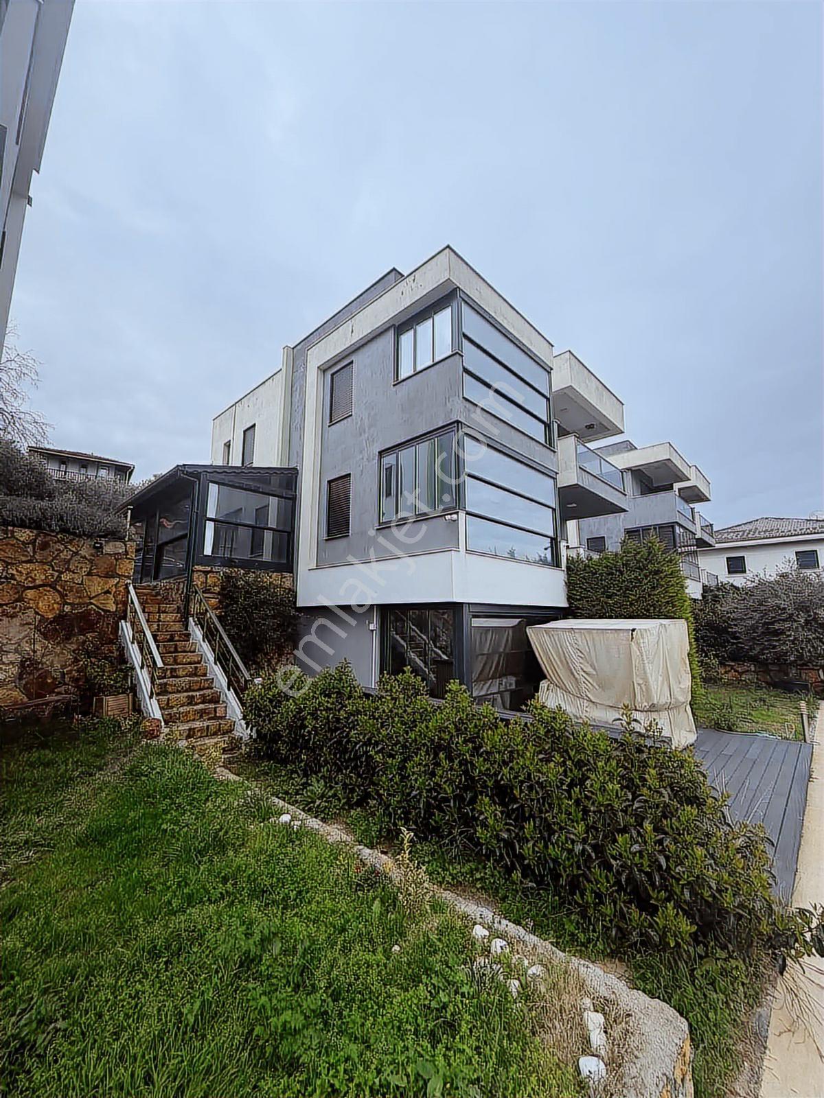 Havuz Cepheli 3+1 Ultra Lüks Triplex |konsept Yaşam Yeni Foça - Görsel 8