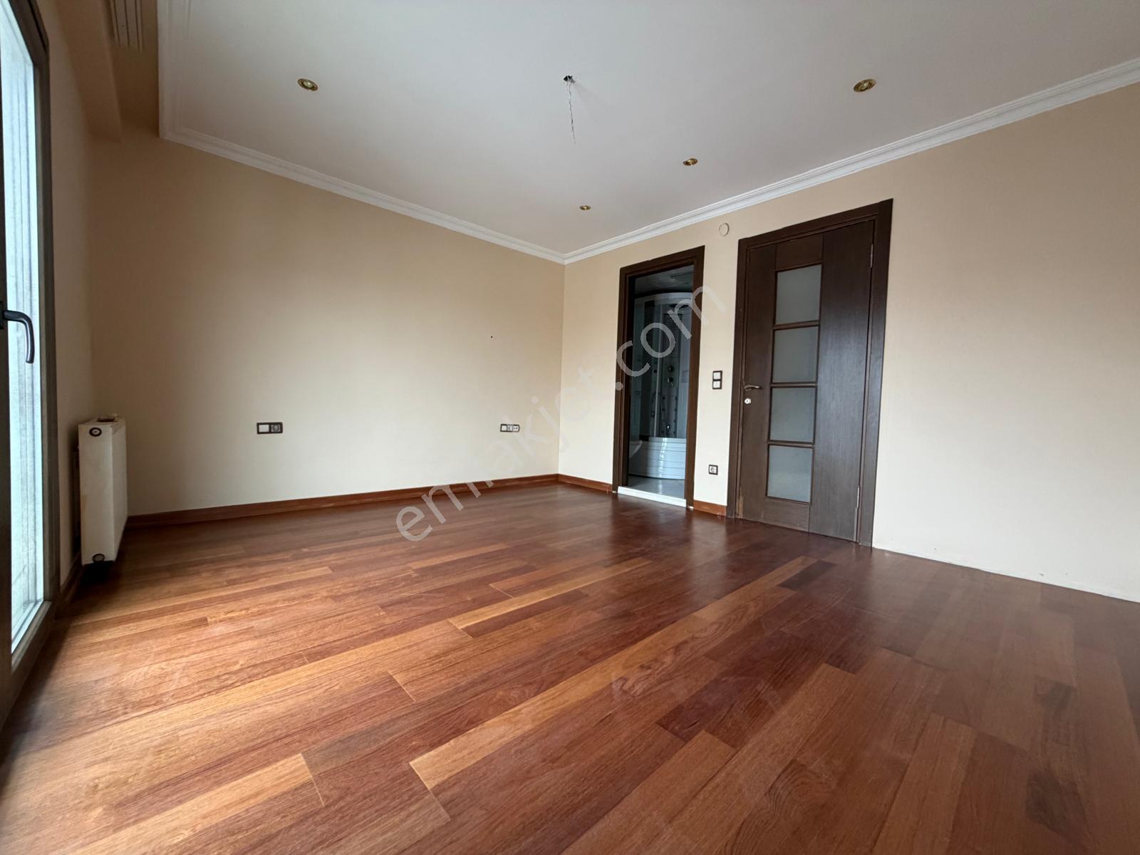 Bahçelievler Yayla'da Genç Binada 360m2 7+2 Lüks Dubleks - Görsel 18