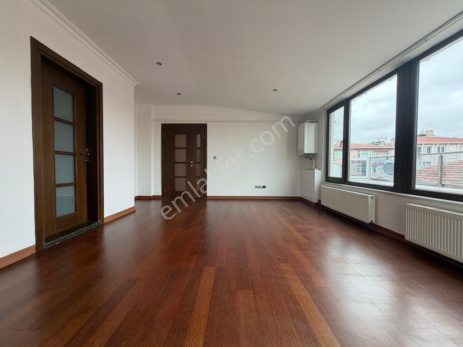 Bahçelievler Yayla'da Genç Binada 360m2 7+2 Lüks Dubleks - Görsel 22