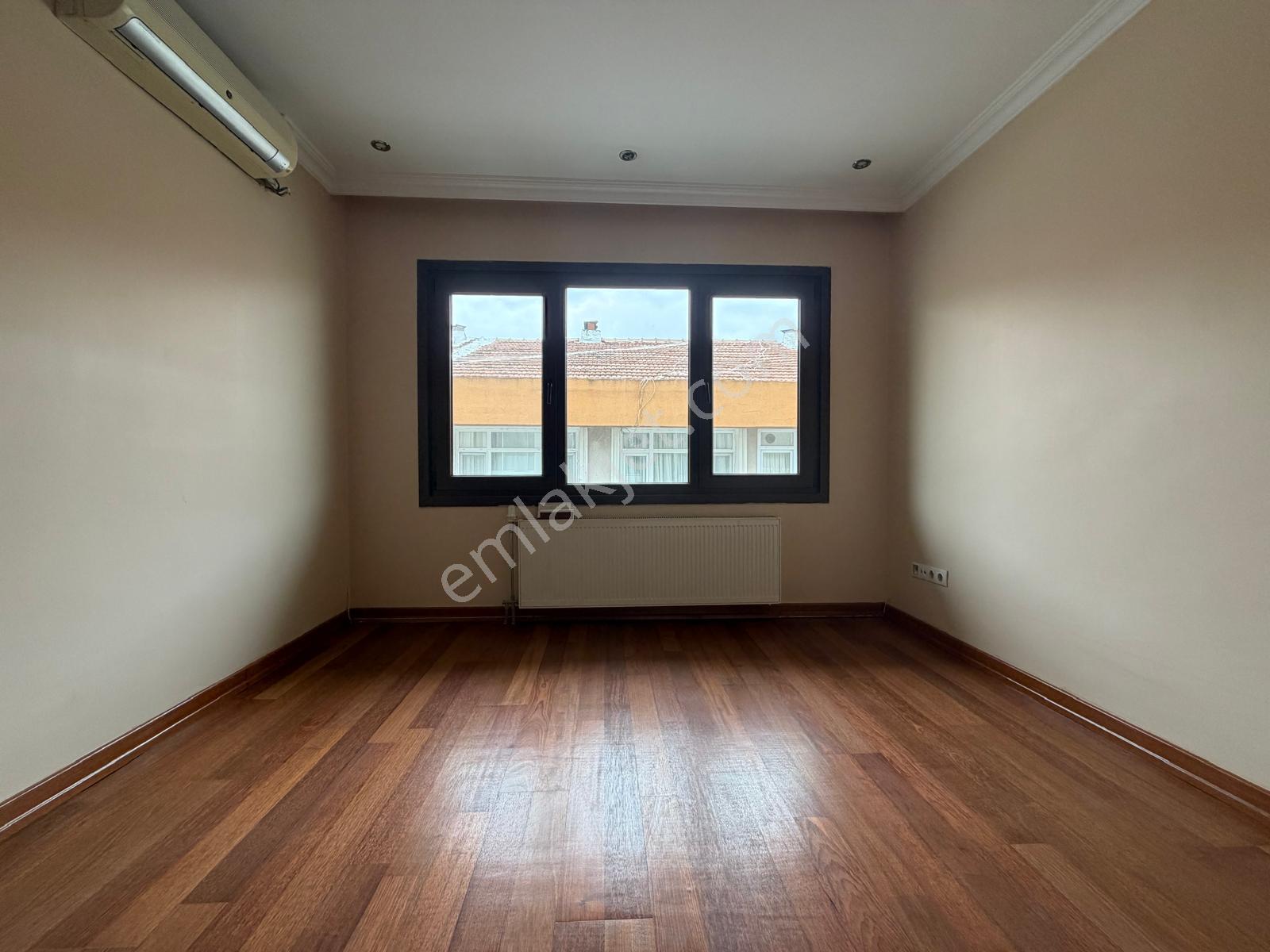 Bahçelievler Yayla'da Genç Binada 360m2 7+2 Lüks Dubleks - Görsel 13