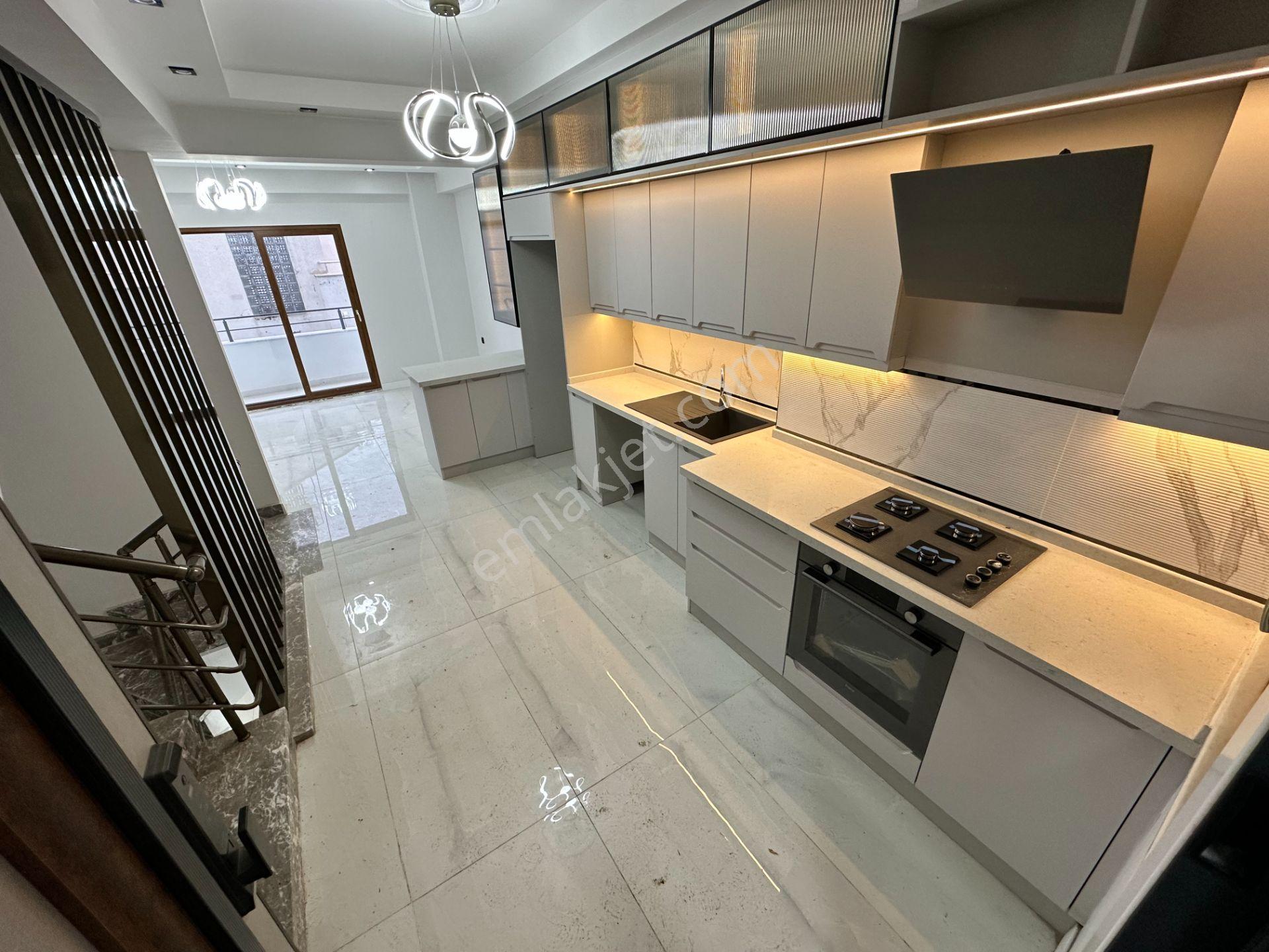 Mera Emlaktan Güre'de Kazdağların Eteklerinde 3+1 Eşsiz Villa - Görsel 8