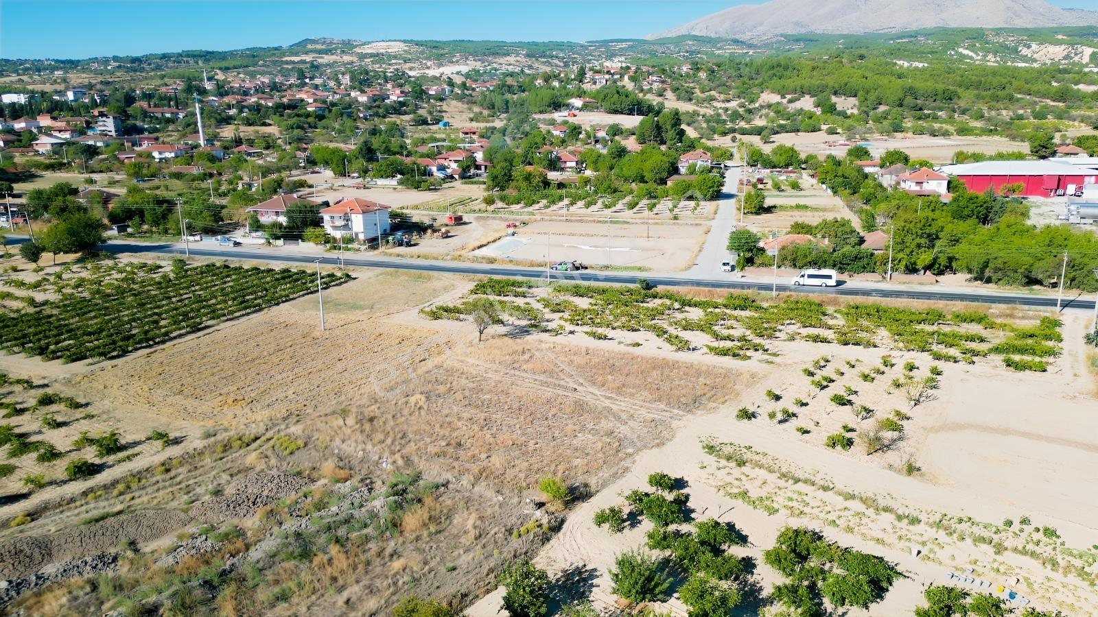 Çal İsabey' De 1910 M2 Bağ Asfalta 2. Parsel Araçla Ulaşılır - Görsel 10