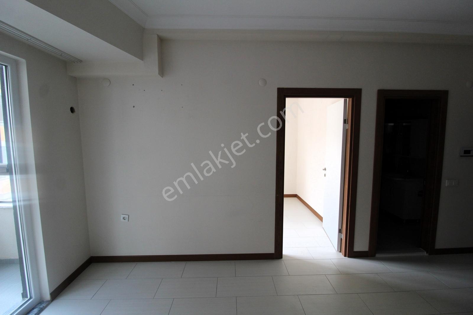 Savaştepe Cad.yakını Ara Kat Asansörlü 1+1 Kiralık Daire - Görsel 28