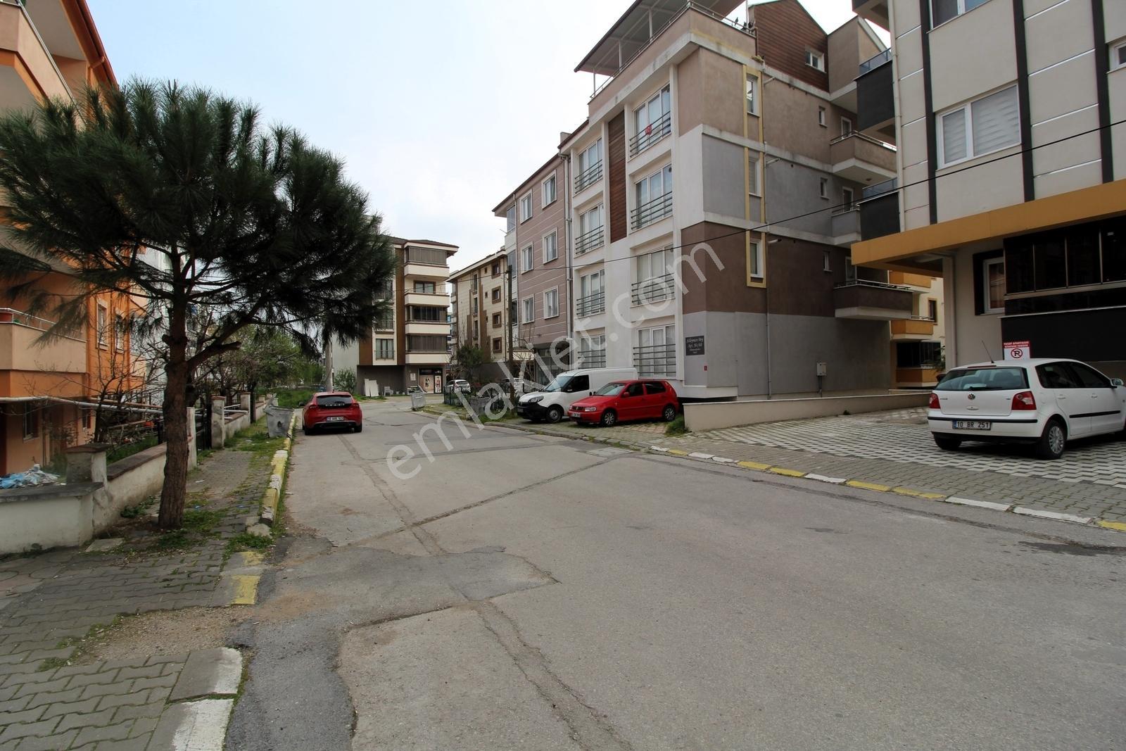Savaştepe Cad.yakını Ara Kat Asansörlü 1+1 Kiralık Daire - Görsel 27
