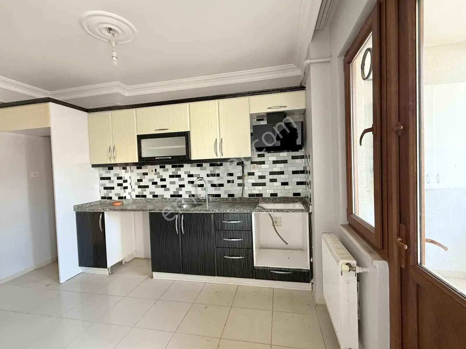 Körfez M.sinan Mah.kiralık 4+1 Odalı 230m2 Daire - Görsel 3