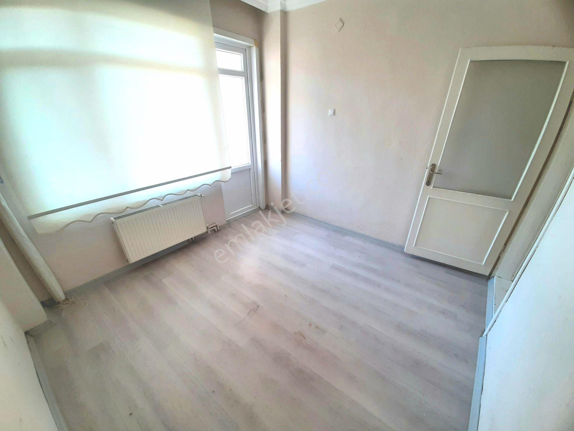 Adapazarı Çarşı Merkezinde Satılık 3+1 Ara Kat Daire - Görsel 19