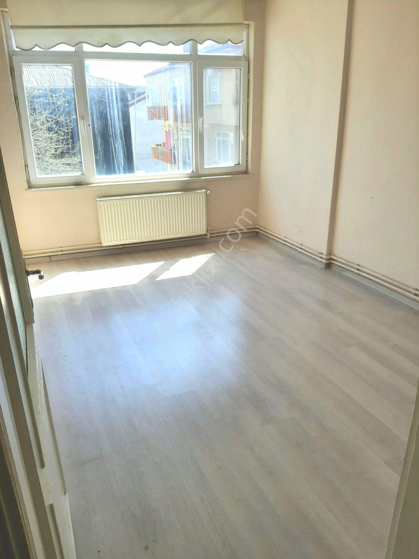 Adapazarı Çarşı Merkezinde Satılık 3+1 Ara Kat Daire - Görsel 16