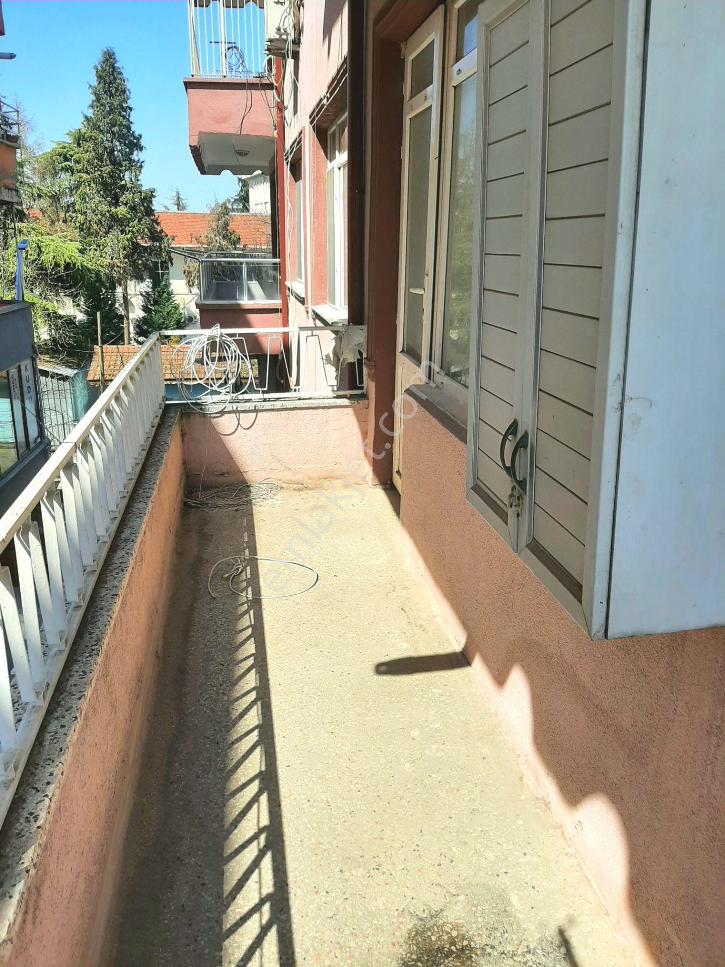 Adapazarı Çarşı Merkezinde Satılık 3+1 Ara Kat Daire - Görsel 11