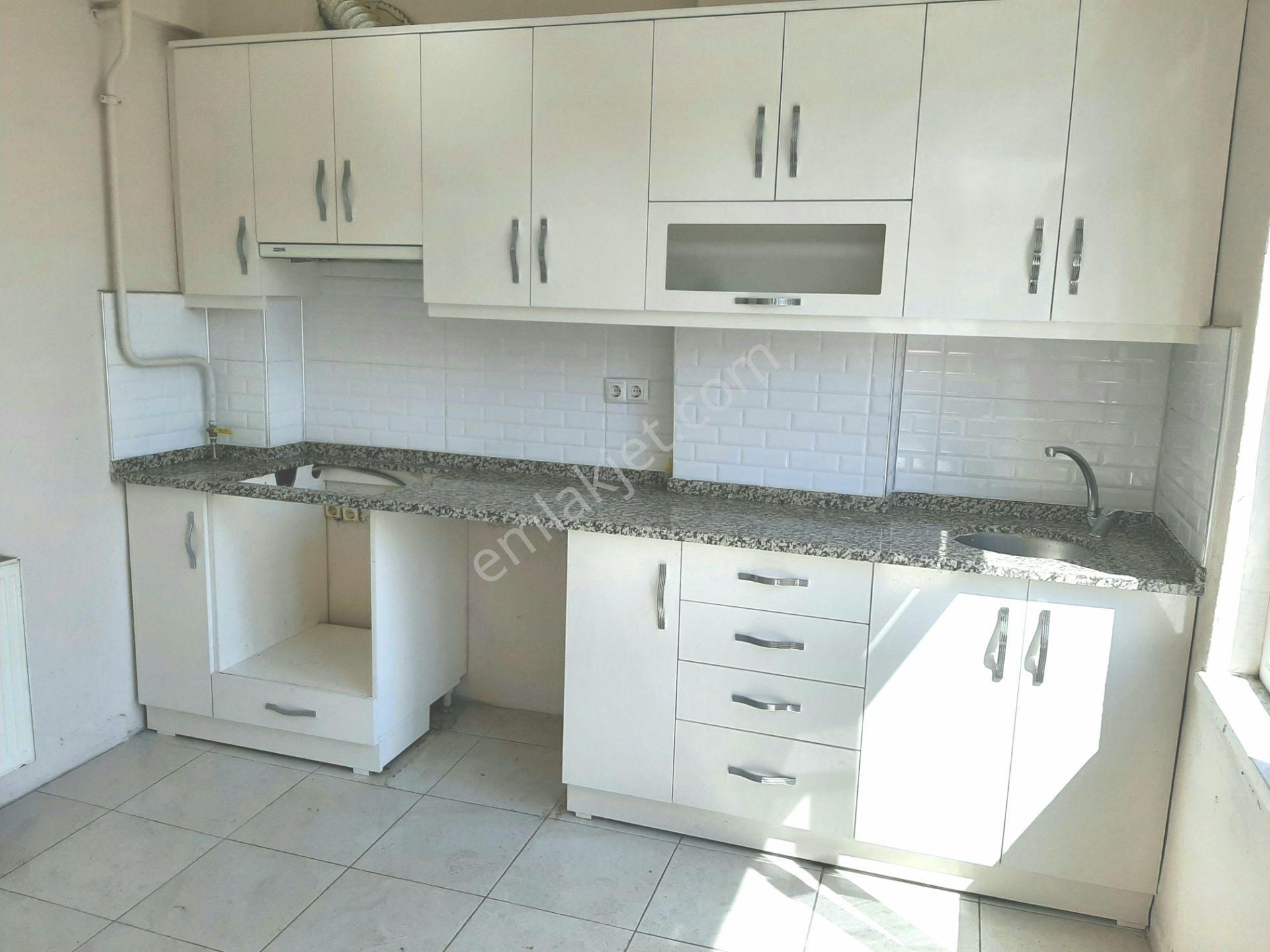 Adapazarı Çarşı Merkezinde Satılık 3+1 Ara Kat Daire - Görsel 7