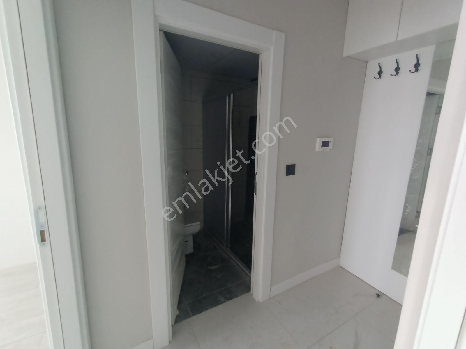 Üniversite Mahallesinde Satılık 1+1 Lüx Daire... - Görsel 3