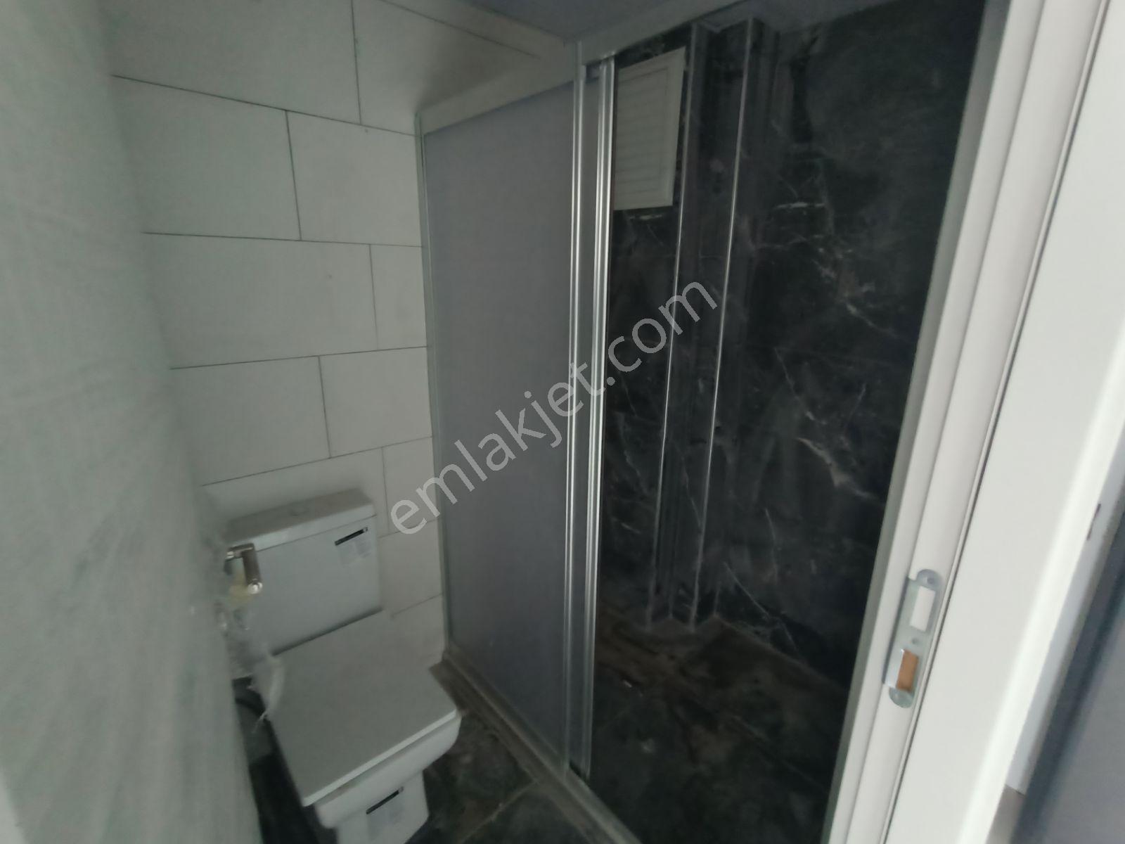 Üniversite Mahallesinde Satılık 1+1 Lüx Daire... - Görsel 2