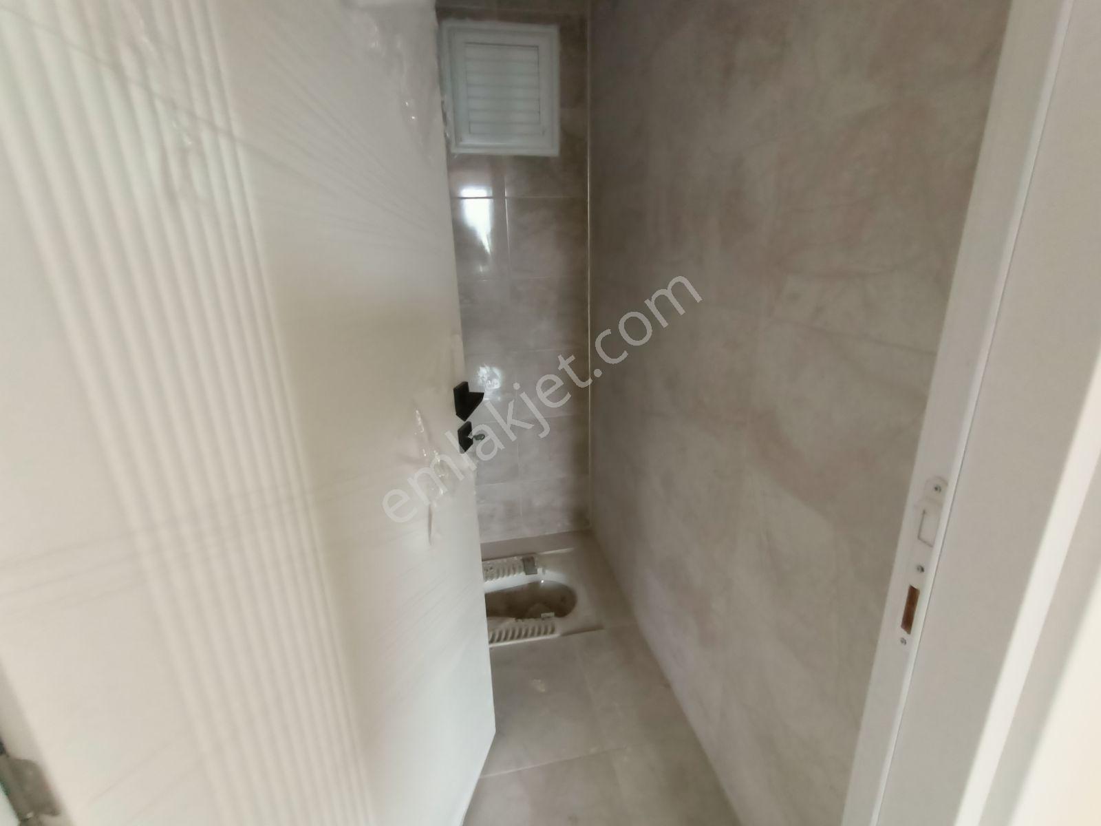 Malatya Caddesinde Satılık 3+1 Arakat Lüx Ofis - Görsel 23