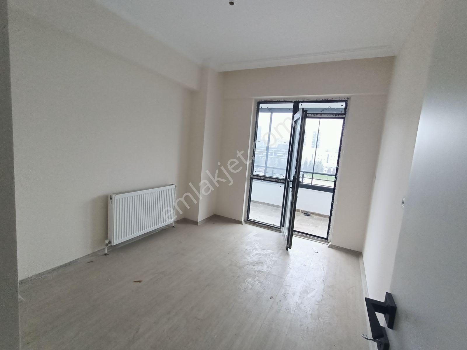 Malatya Caddesinde Satılık 3+1 Arakat Lüx Ofis - Görsel 7