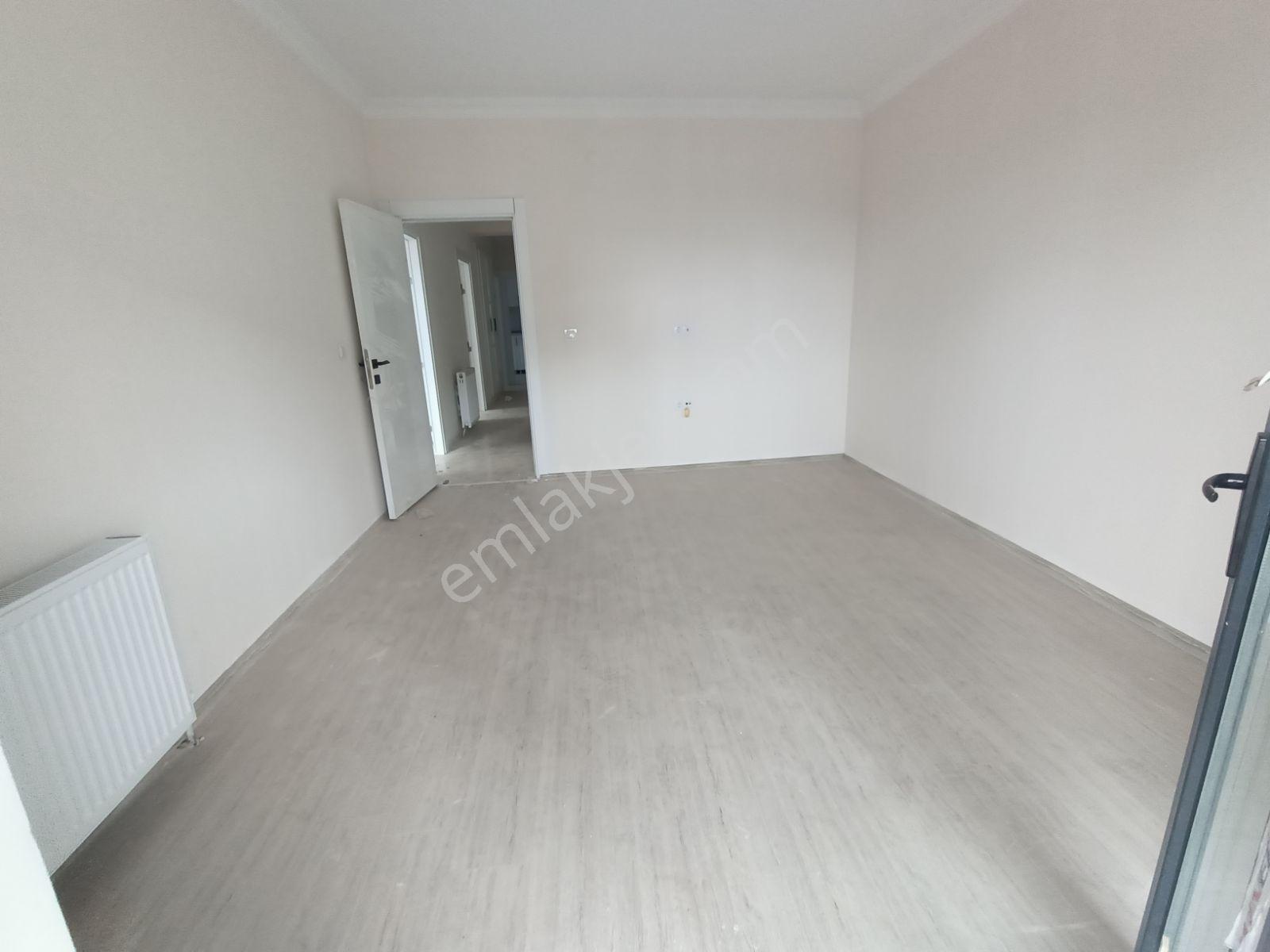 Malatya Caddesinde Satılık 3+1 Arakat Lüx Ofis - Görsel 3