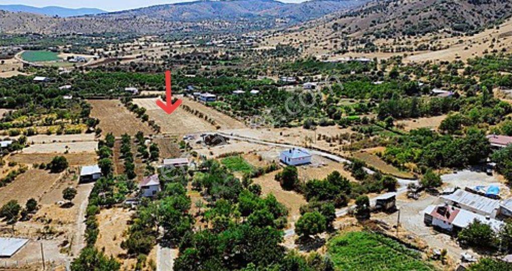 Hankendi Gözpınarın'da Resmi Yolu Olan Satılık Küçük Parsel...