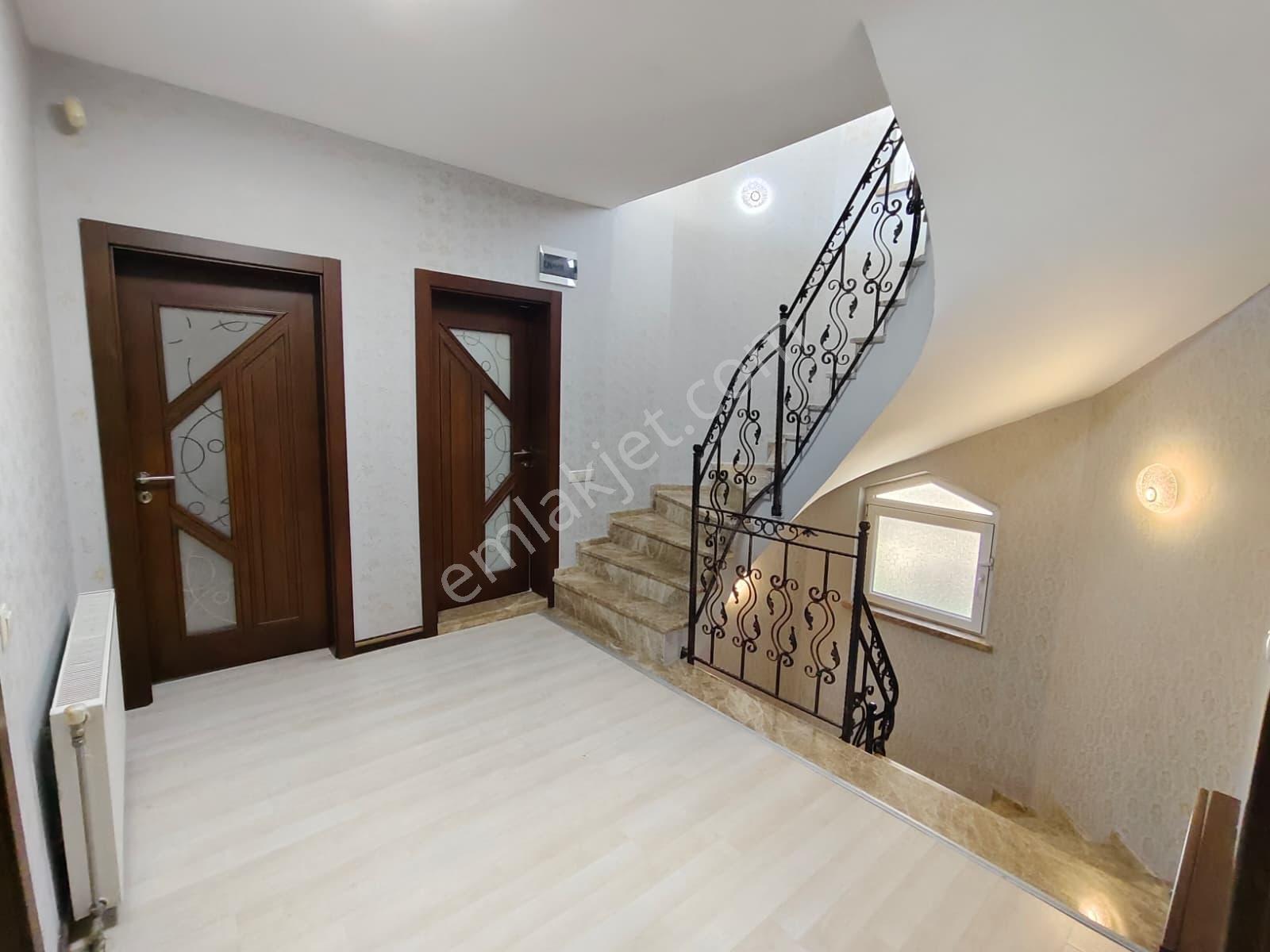 Bursa Nilüfer Gümüştepe'de Full Eşyalı Satılık 6+1 Villa - Görsel 3