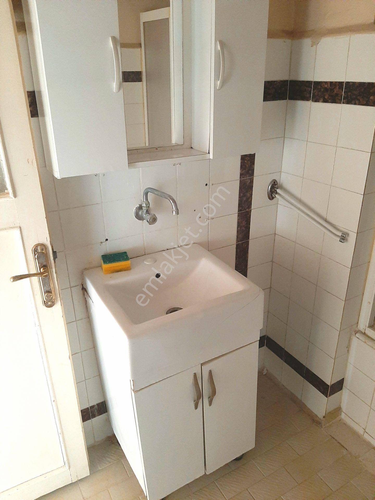 Adapazarı Çarşı Merkezde Kiralık Geniş 2+1 Daire - Görsel 24
