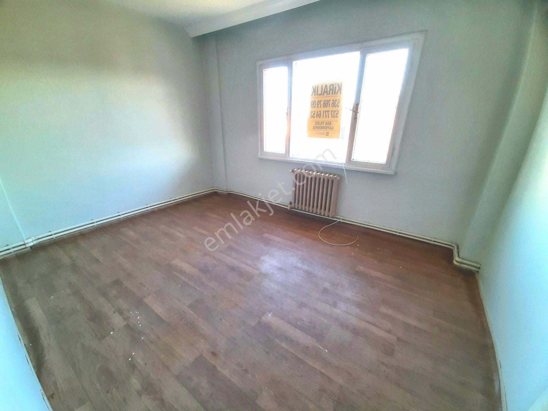 Adapazarı Çarşı Merkezde Kiralık Geniş 2+1 Daire - Görsel 14