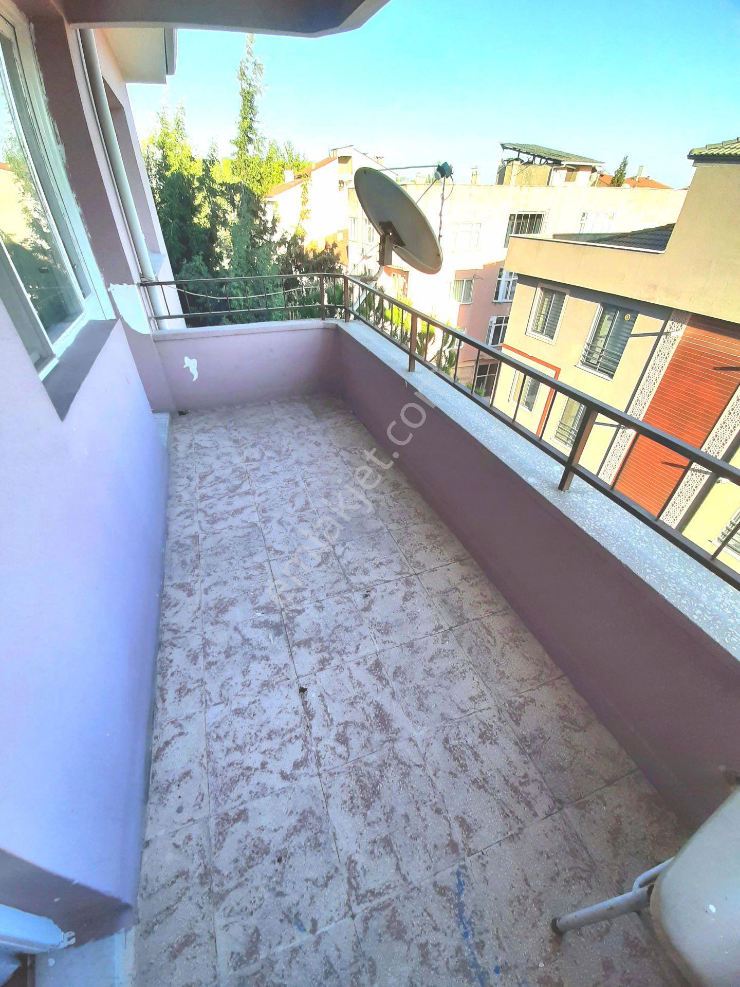 Adapazarı Çarşı Merkezde Kiralık Geniş 2+1 Daire - Görsel 8
