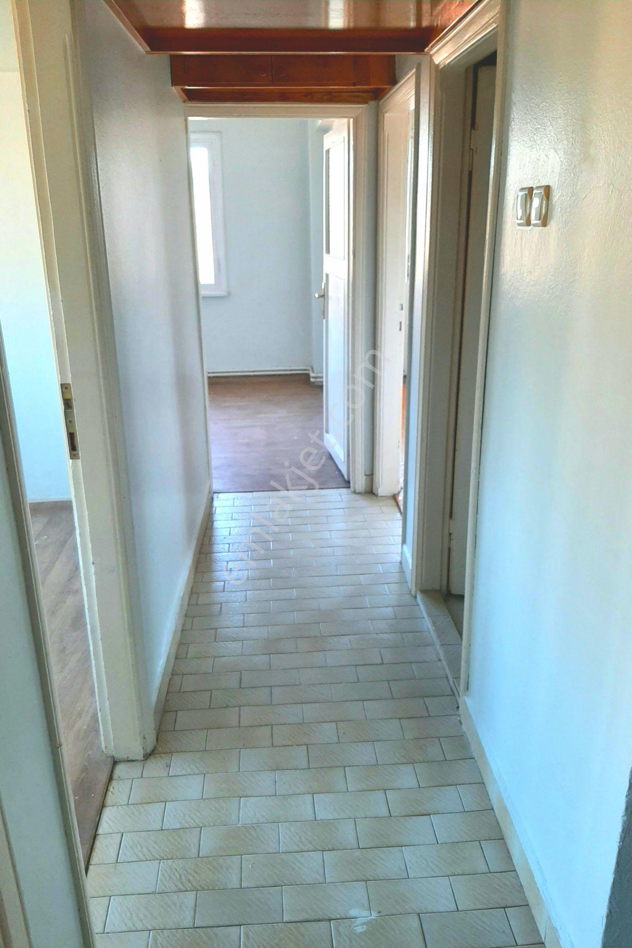 Adapazarı Çarşı Merkezde Kiralık Geniş 2+1 Daire - Görsel 13
