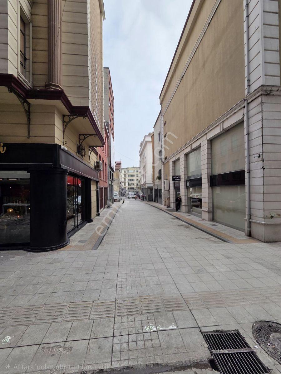 Mecidiye De 700 M² Kiralık Dükkan Magaza - Görsel 6